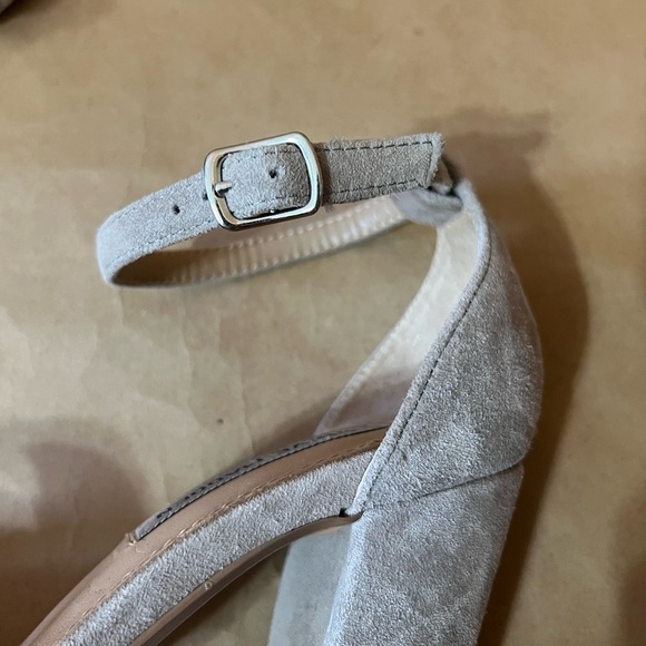 Steve Madden | Carrson Block Heel Ankle Strap Sandal High Heel Taupe Size 7.5 - Picture 8 of 13